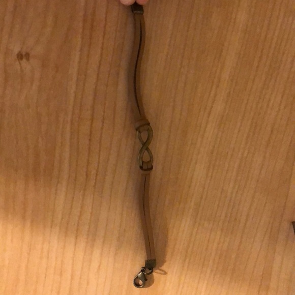 Infinity leather bracelet - Picture 2 of 2